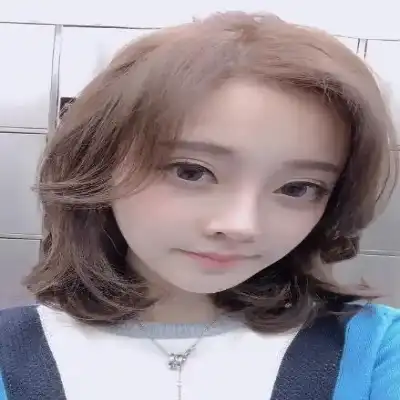 刘璨荷